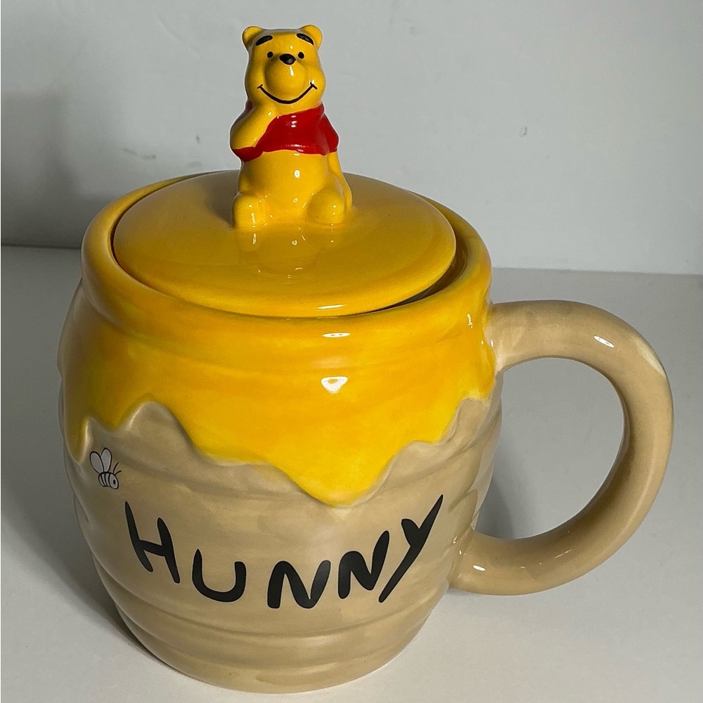 Winnie The Pooh Hunny Pot Disney Ceramic Mug 20 Oz. 6 1/2 Inch W/ Lid Collector